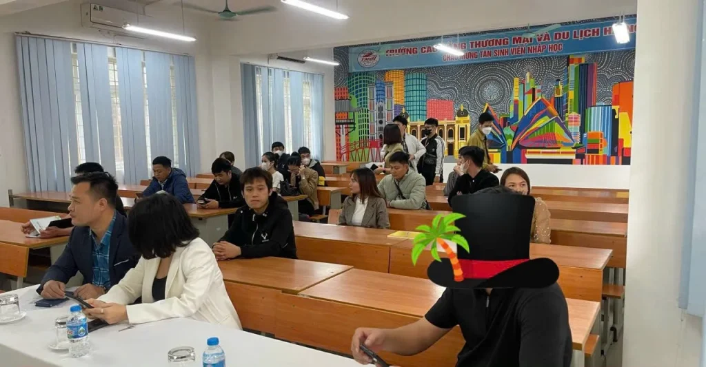 Thử Thách 30 Ngày: J&J Tuyển 5000 Lao Động